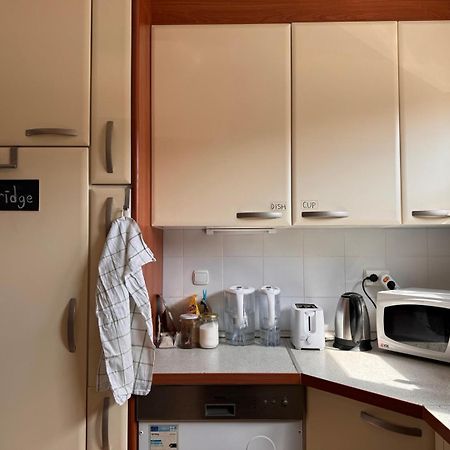 Buzahouse Vandrarhem Ljubljana Exteriör bild